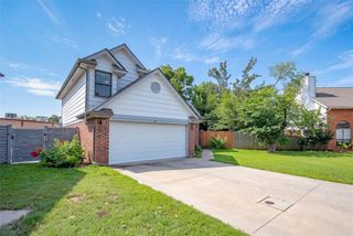121 S Creekdale Drive, Norman, OK 73072