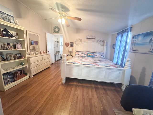 3303 SANDY ELM RD, La Vernia, TX 78121