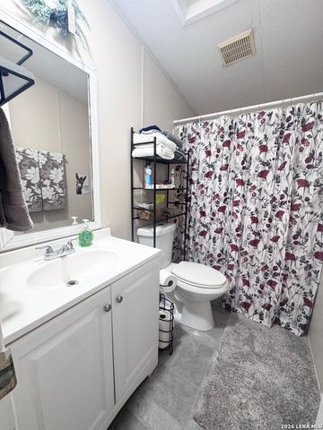 3303 SANDY ELM RD, La Vernia, TX 78121