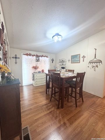 3303 SANDY ELM RD, La Vernia, TX 78121