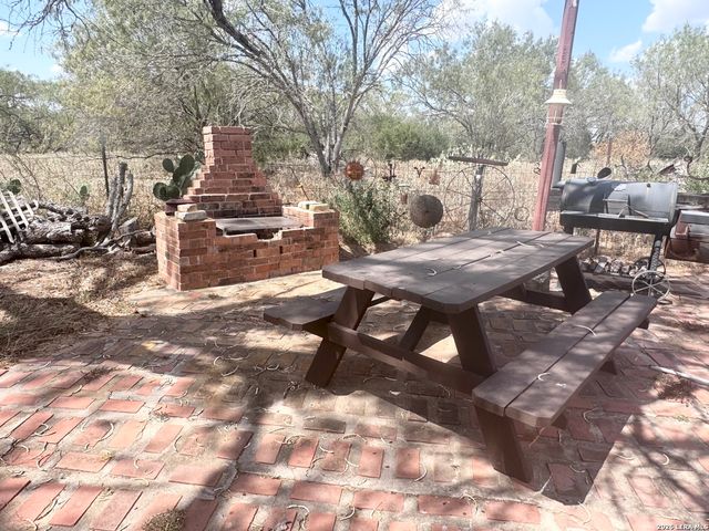 3303 SANDY ELM RD, La Vernia, TX 78121