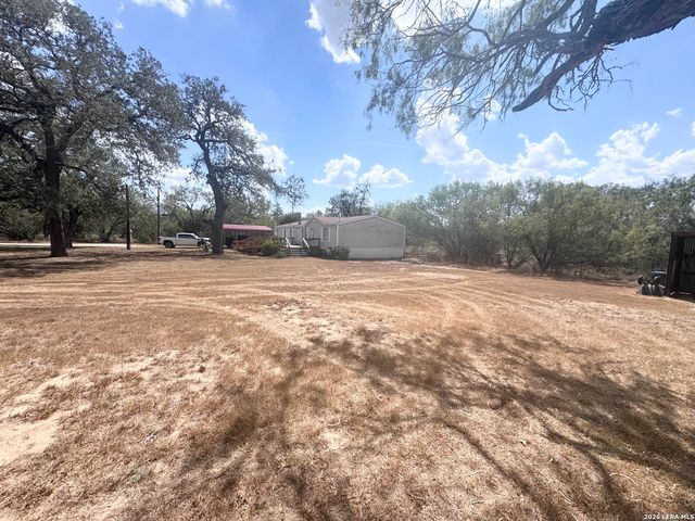 3303 SANDY ELM RD, La Vernia, TX 78121