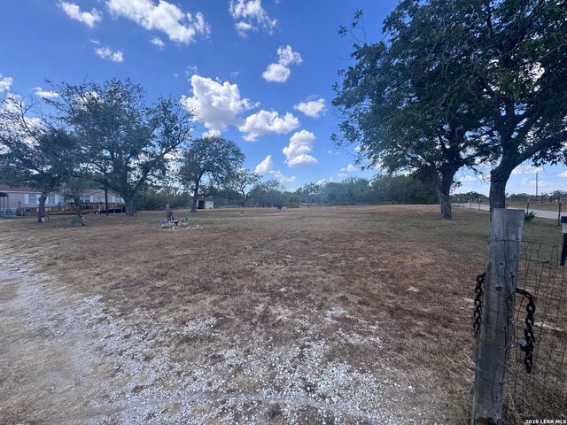 3303 SANDY ELM RD, La Vernia, TX 78121