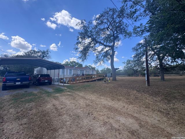 3303 SANDY ELM RD, La Vernia, TX 78121