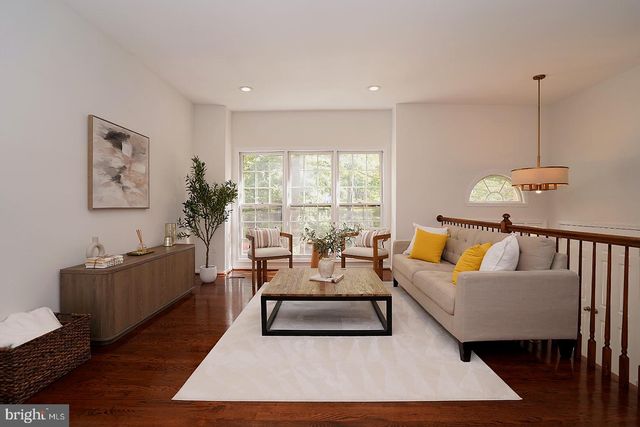 2277 KINGS GARDEN WAY, Falls Church, VA 22043