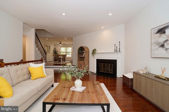 2277 KINGS GARDEN WAY, Falls Church, VA 22043