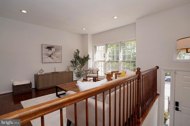 2277 KINGS GARDEN WAY, Falls Church, VA 22043