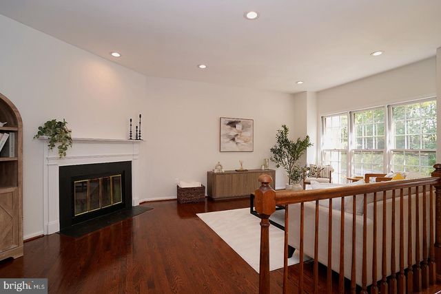 2277 KINGS GARDEN WAY, Falls Church, VA 22043