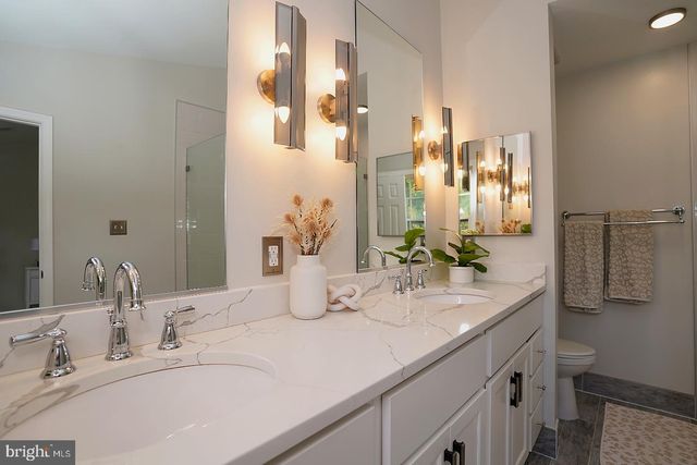 2277 KINGS GARDEN WAY, Falls Church, VA 22043