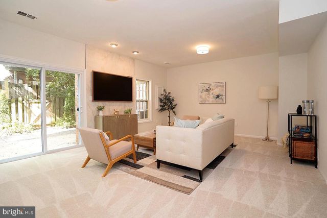 2277 KINGS GARDEN WAY, Falls Church, VA 22043