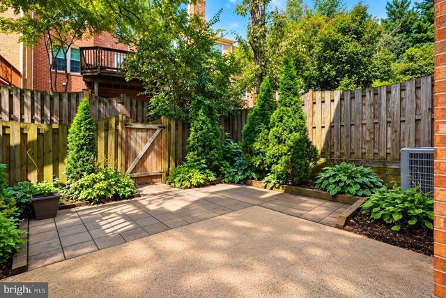 2277 KINGS GARDEN WAY, Falls Church, VA 22043