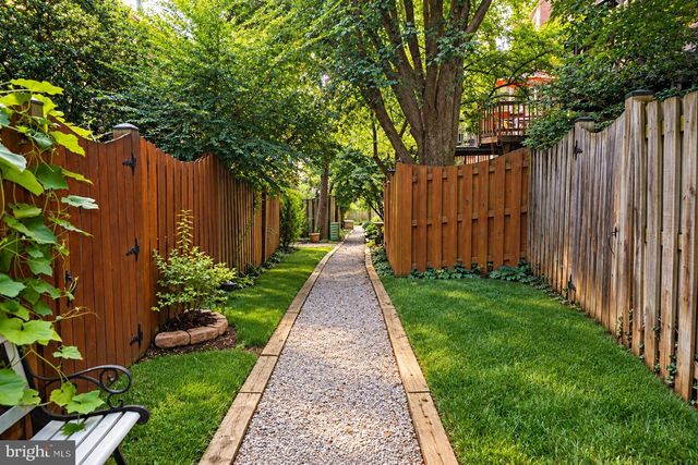 2277 KINGS GARDEN WAY, Falls Church, VA 22043