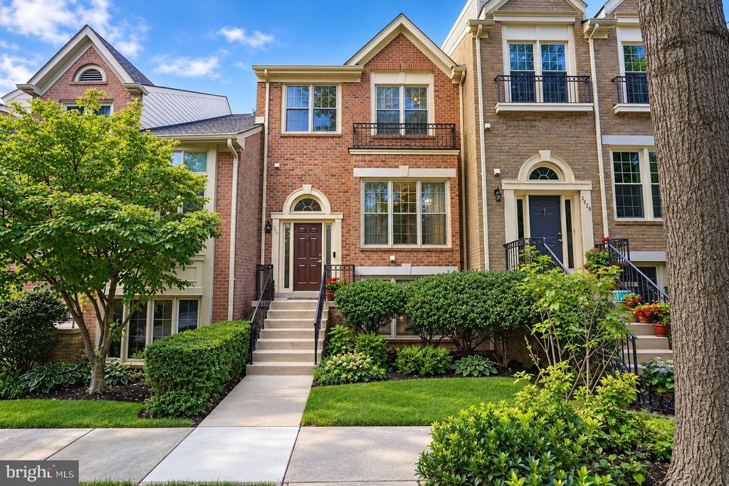 2277 KINGS GARDEN WAY, Falls Church, VA 22043