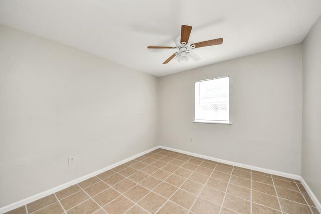 3910 Hoffman St 3, Houston, TX 77026