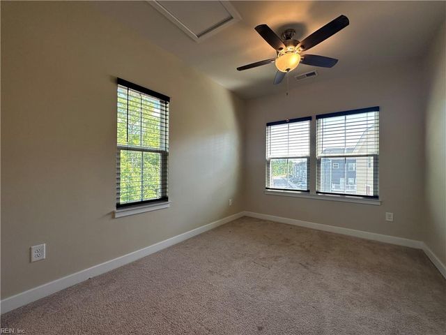 1738 Foremast LOOP, Chesapeake, VA 23323