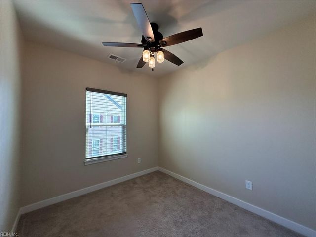 1738 Foremast LOOP, Chesapeake, VA 23323