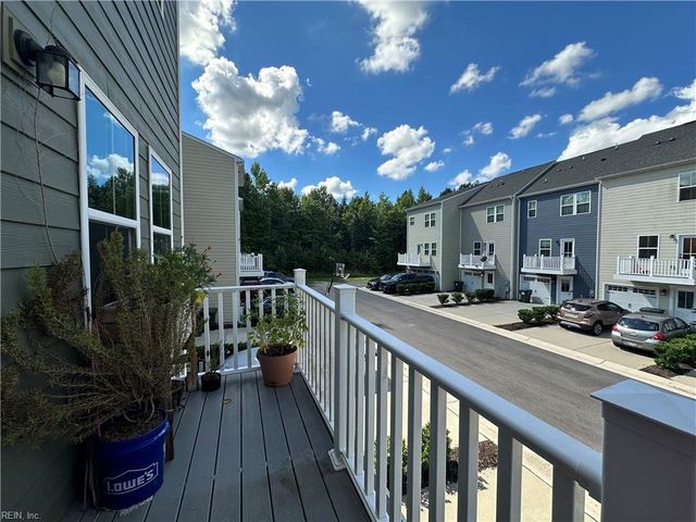 1738 Foremast LOOP, Chesapeake, VA 23323