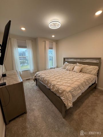 216 Lyla Lane, New Brunswick, NJ 08901