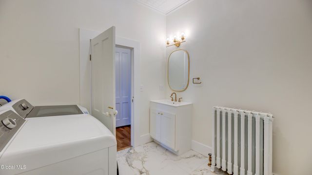 112 S Market Street, Johnstown, NY 12095