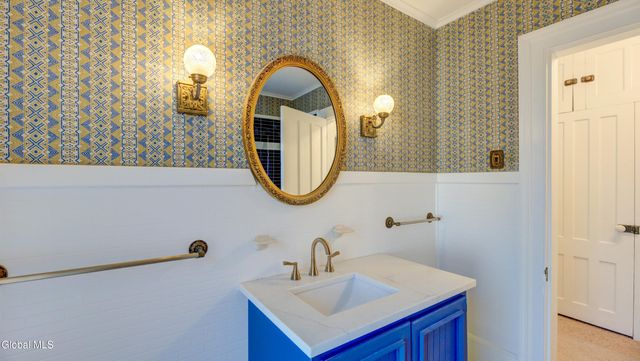 112 S Market Street, Johnstown, NY 12095