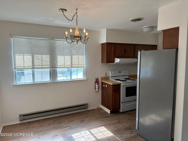 4 Quincy Drive D, Whiting, NJ 08759