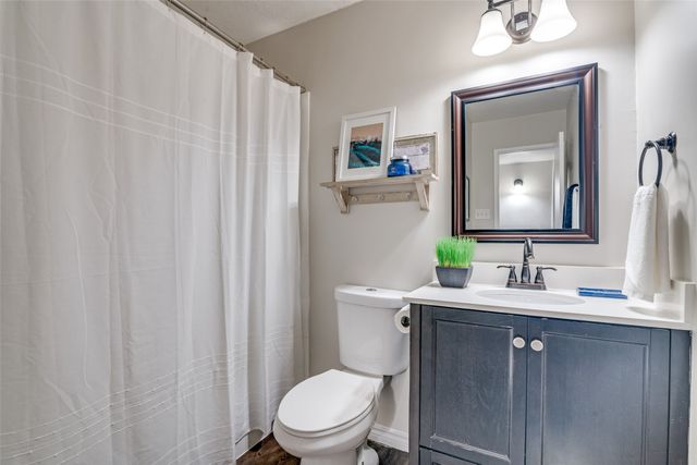 8510 Sikorski Lane, Dallas, TX 75228