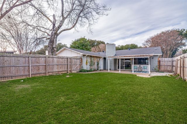 8510 Sikorski Lane, Dallas, TX 75228