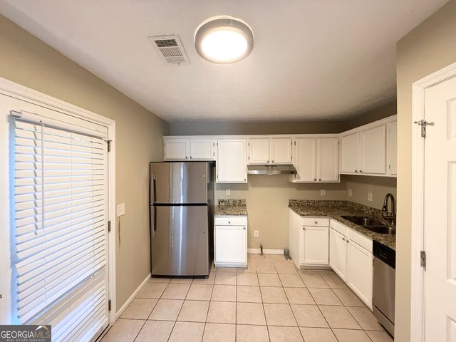 6403 CHARTER Way, Lithonia, GA 30058