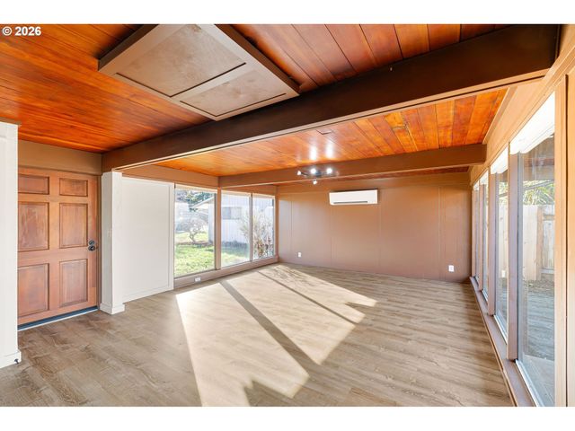 3025 BAILEY Ln, Eugene, OR 97401