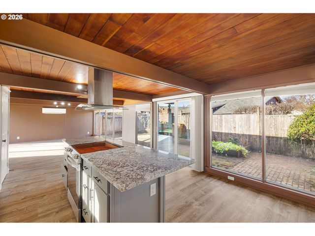 3025 BAILEY Ln, Eugene, OR 97401