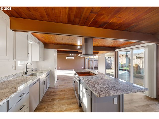 3025 BAILEY Ln, Eugene, OR 97401