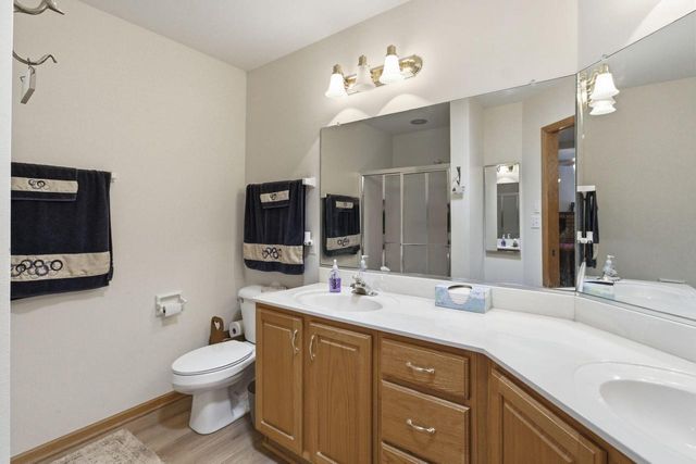 N80W17455 Robin CIRCLE, Menomonee Falls, WI 53051