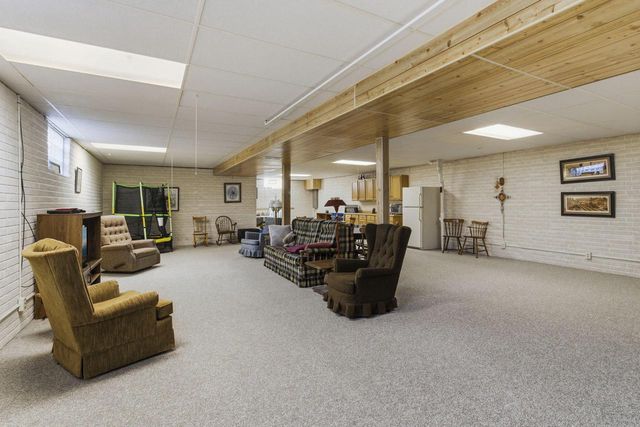 N80W17455 Robin CIRCLE, Menomonee Falls, WI 53051