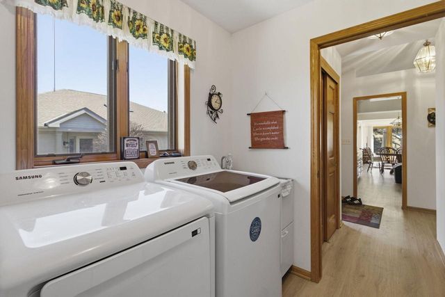 N80W17455 Robin CIRCLE, Menomonee Falls, WI 53051