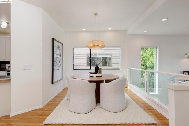 45 Schooner Hl, Oakland, CA 94618