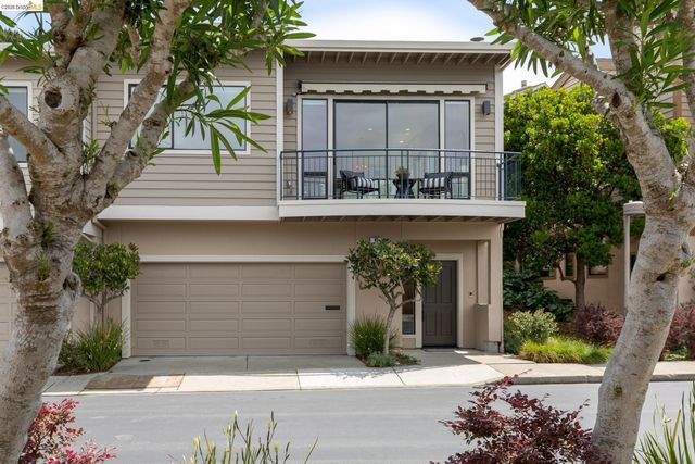 45 Schooner Hl, Oakland, CA 94618