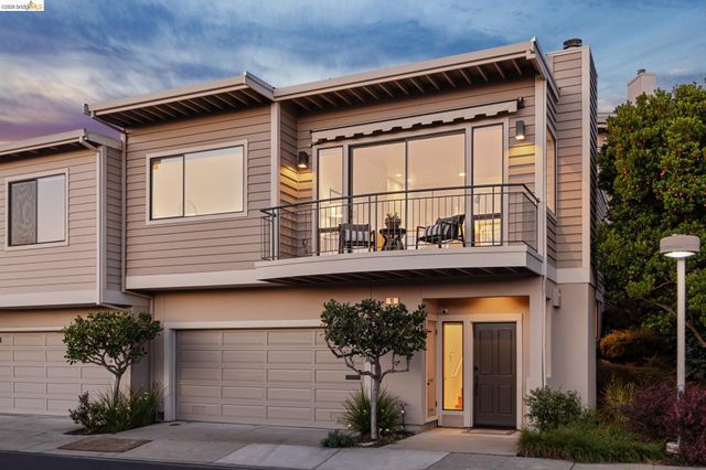 45 Schooner Hl, Oakland, CA 94618