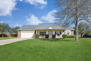 2695 Settlers Way Drive, Sealy, TX 77474
