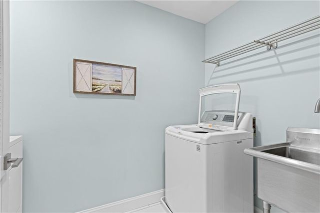 5000 Magnolia Bluff Drive, Atlanta, GA 30350