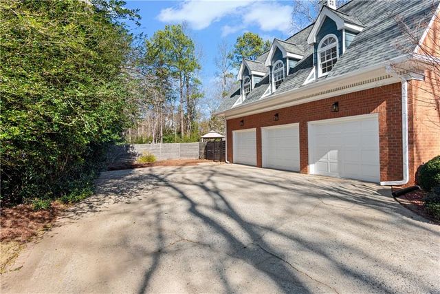 5000 Magnolia Bluff Drive, Atlanta, GA 30350