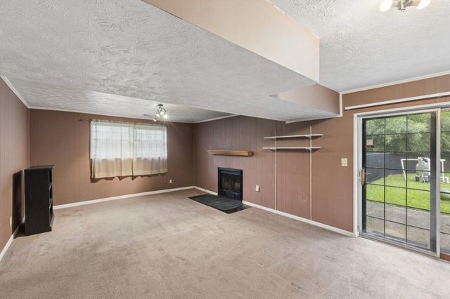 6342 Bell Haven Lane, Riverdale, GA 30296