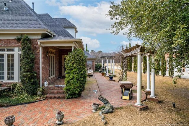 6486 Summerchase Drive, Fayetteville, NC 28311