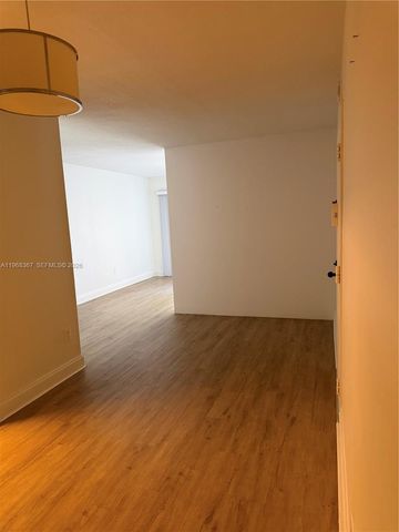 7925 SW 86th St 923, Miami, FL 33143