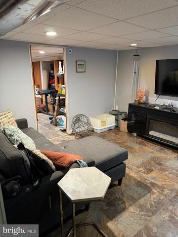 735 GRANT RD, Folcroft, PA 19032