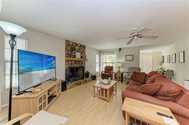 4609 44TH AVENUE E, Bradenton, FL 34203