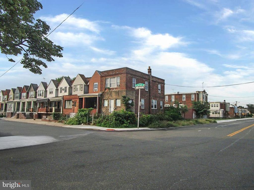 2600 S CARROLL ST, Philadelphia, PA 19142