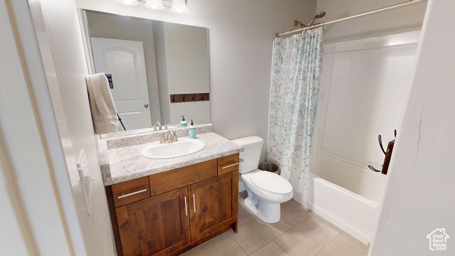 3809 E HOLLOW CREST DR, Eagle Mountain, UT 84005