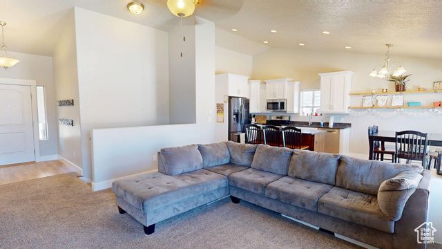 3809 E HOLLOW CREST DR, Eagle Mountain, UT 84005