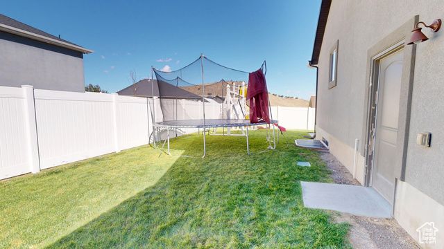 3809 E HOLLOW CREST DR, Eagle Mountain, UT 84005