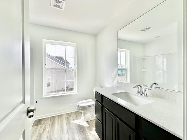 702 West Point Way, Oswego, IL 60543